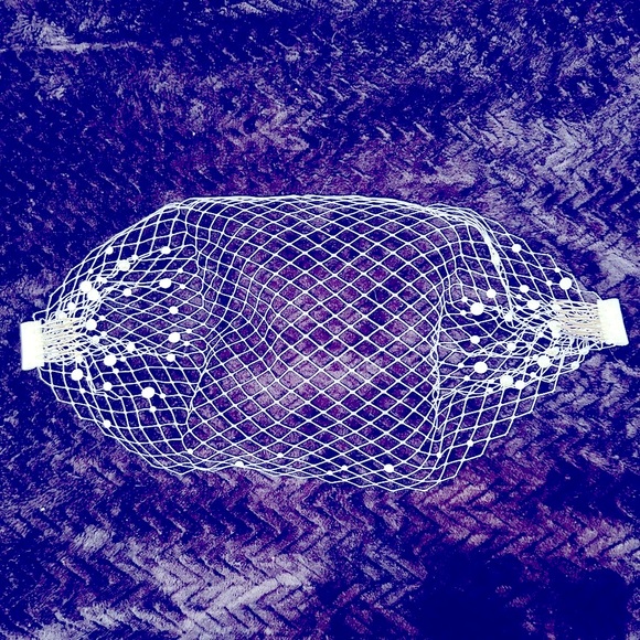 💕 Wedding face veil with lots of pearls. - Picture 1 of 10